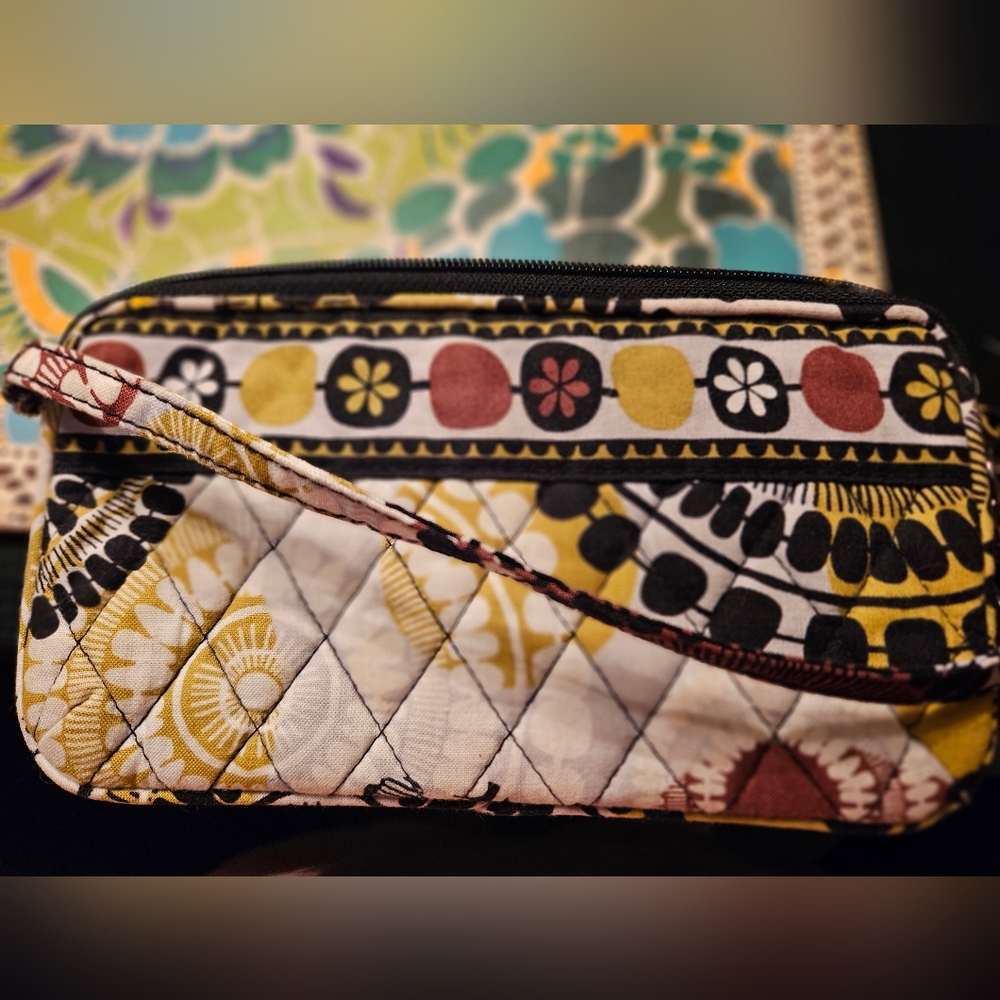 #532- VB "Cocoa Moss Design" Wristlet/Clutch - Picture 2 of 6